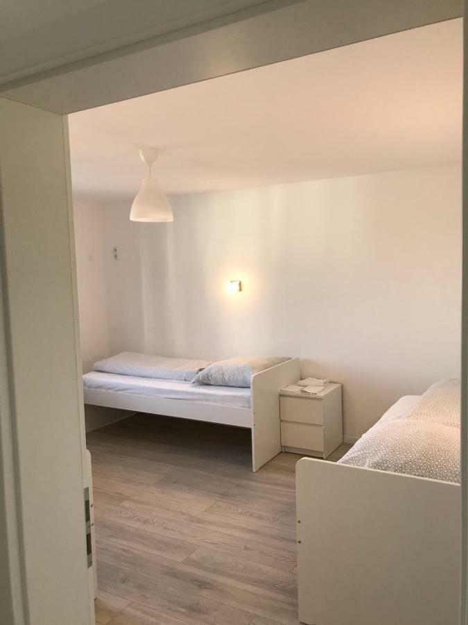 Pension Qmt Reutlingen Esterno foto